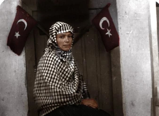 Türkiye’nin İlk Kadın Muhtarı Aydın Karpuzlu’dan Gül Esin