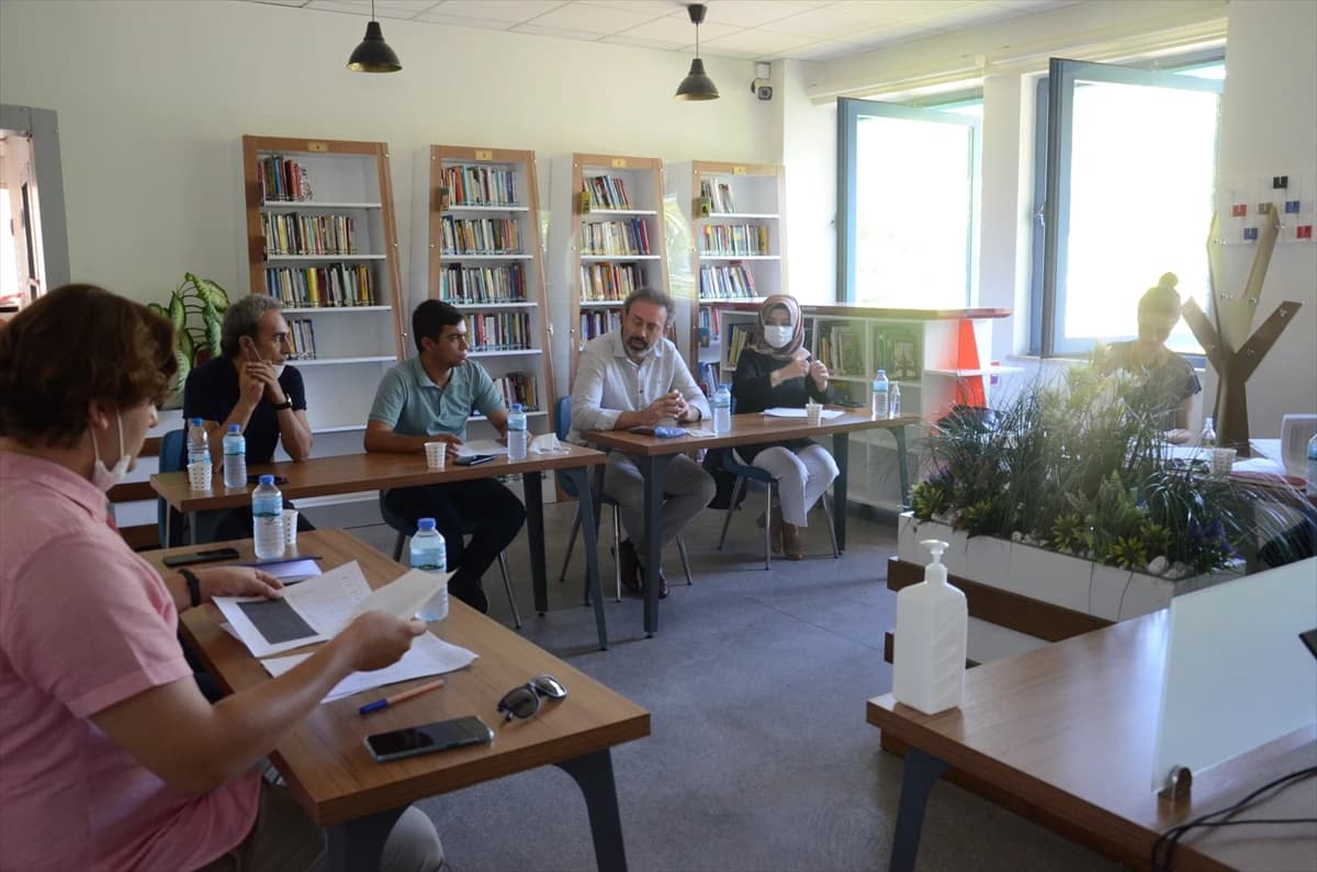 Aydın’da “Bilgi Okuryazarlığı Değerlendirme Toplantısı” yapıldı