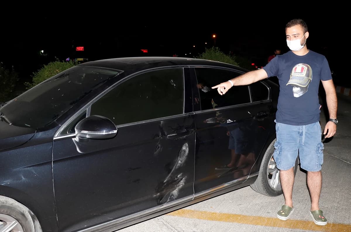 Fethiye’de bir tatilci trafikte tartıştığı Belediye Başkanı ve korumasından şikayetçi oldu