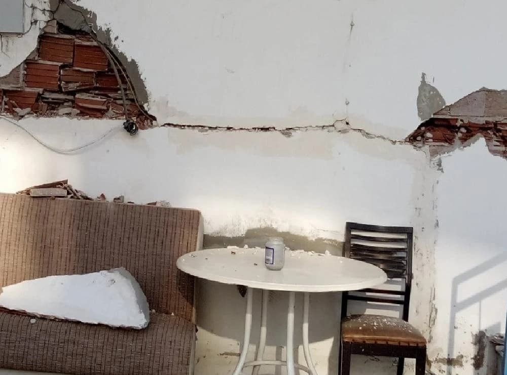 Didim’de iki binada hasar oluştu