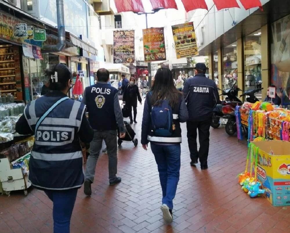 Aydın’daki korona virüs denetiminde 82 bin 934 TL ceza kesildi