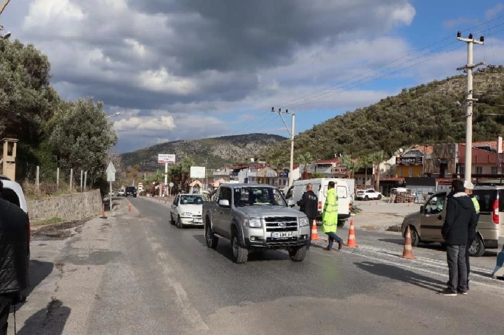 Kuşadası’na giriş ve çıkışlar kontrol altına alındı