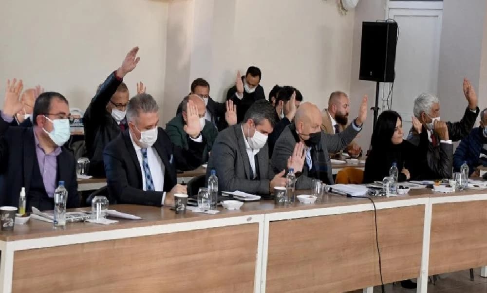 Kuşadası Belediyesi’nden esnafa ikinci destek paketi