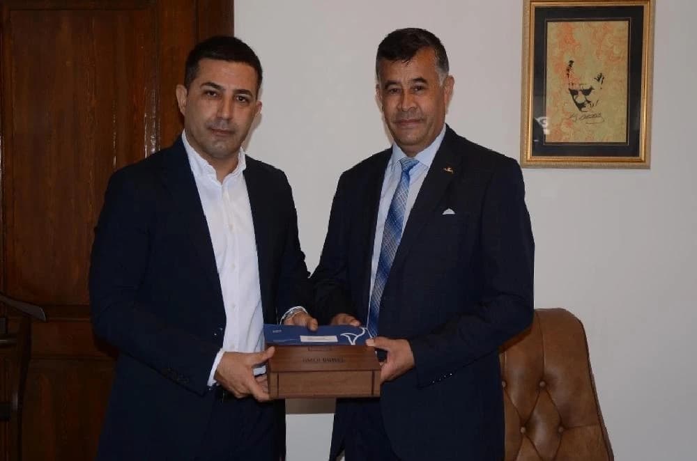 Kuşadası’nın muhtarları belediyeler arası güçbirliğinden memnun