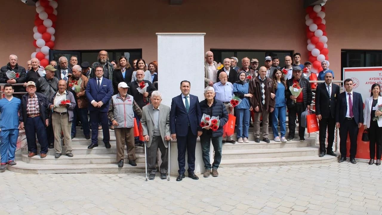 Aydın Efeler’de Yeni Huzurevi Açıldı