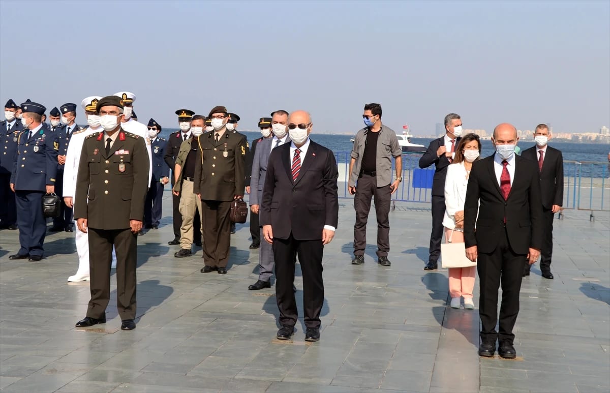 İzmir’de 19 Eylül Gaziler Günü nedeniyle tören düzenlendi