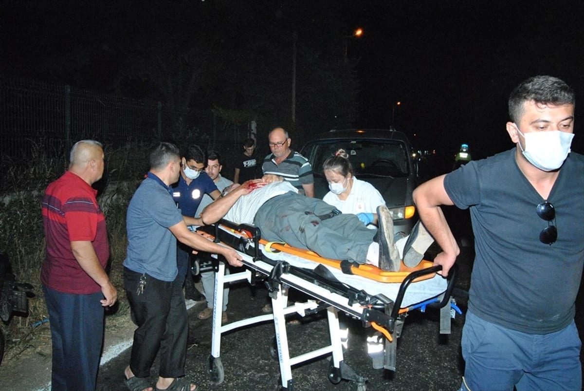 Ödemiş’te şarampole yuvarlanan motosikletin sürücüsü yaralandı