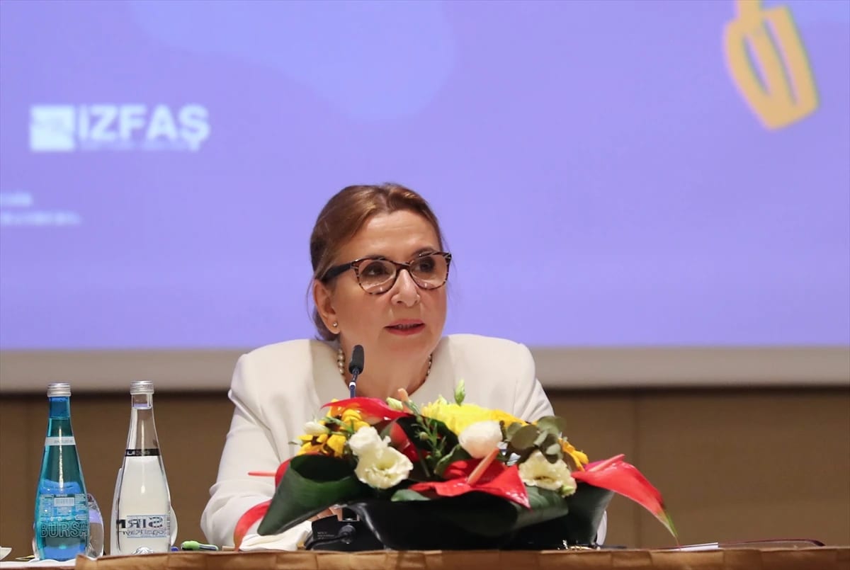 Ticaret Bakanı Ruhsar Pekcan İzmir’de