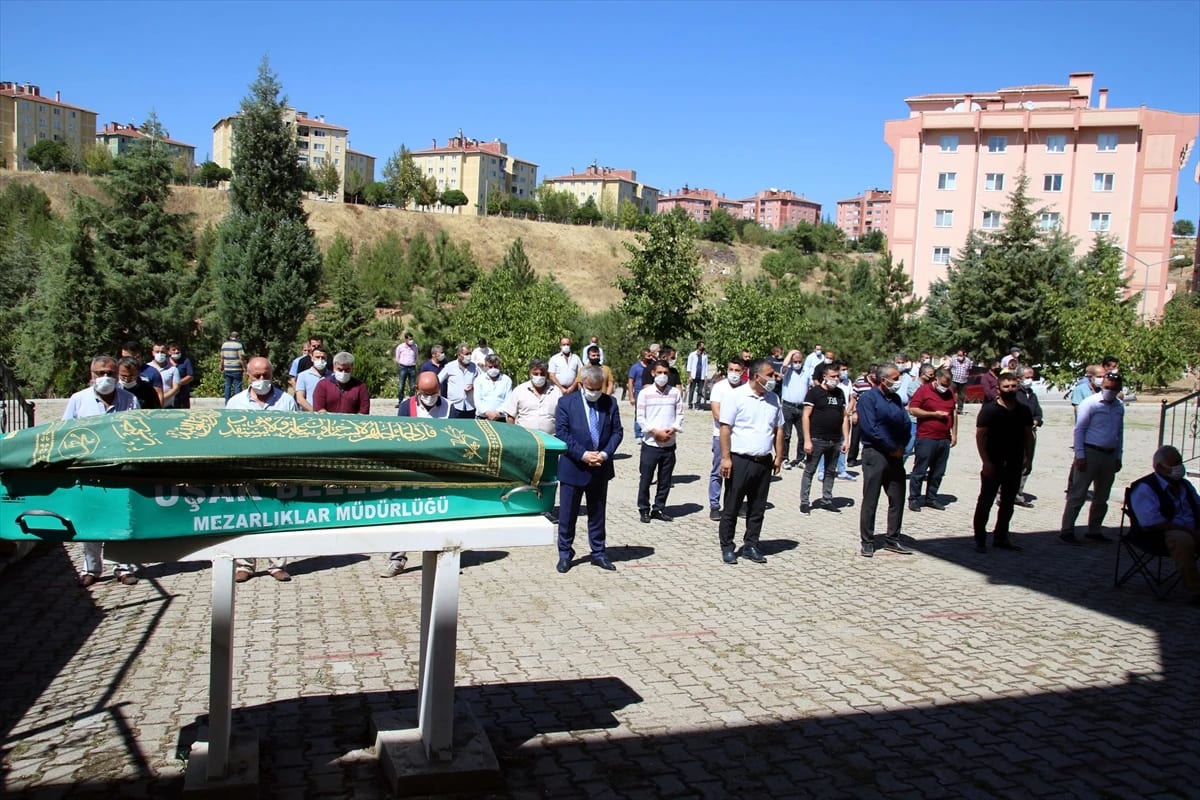 Uşaklı Kıbrıs gazisi son yolculuğuna uğurlandı