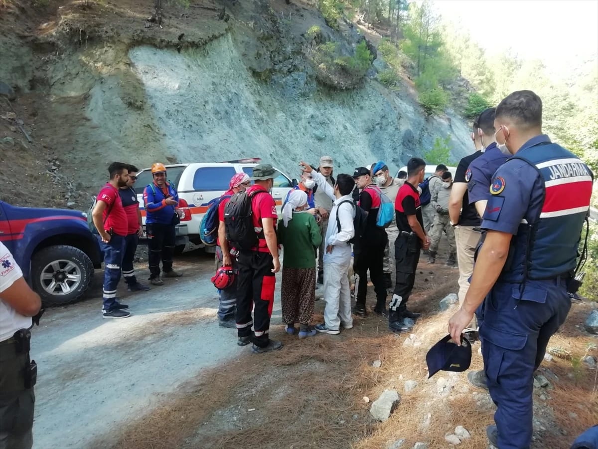 Muğla’da ormanda kaybolan kadını arama çalışmaları beşinci gününde devam ediyor