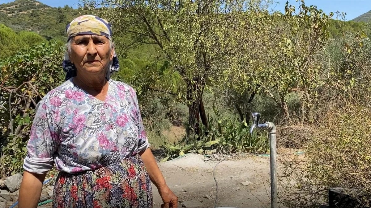 İzmir Tire’de mahallelilerden su kesintisi tepkisi