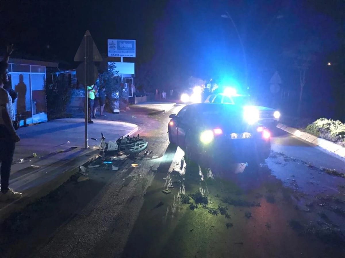 Muğla’da otomobil motosiklete çarptı: 2 ölü