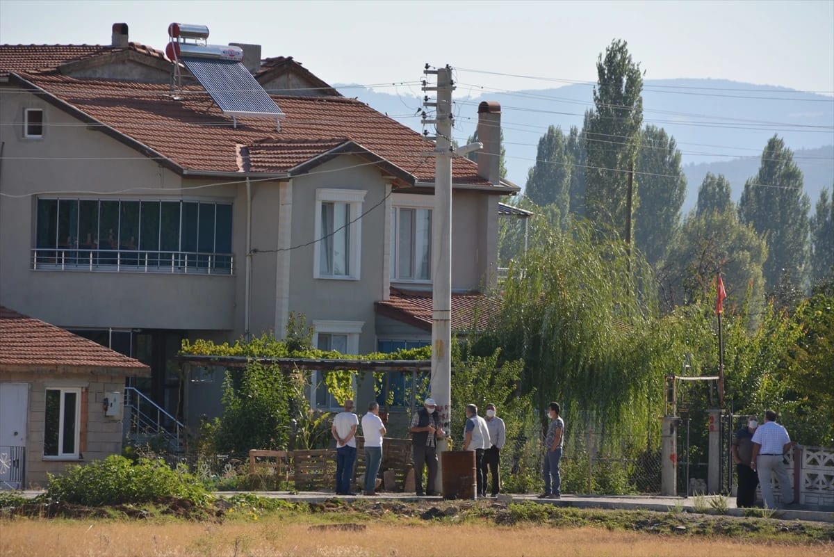 Uşak’ta bir kadın eşini öldürdü