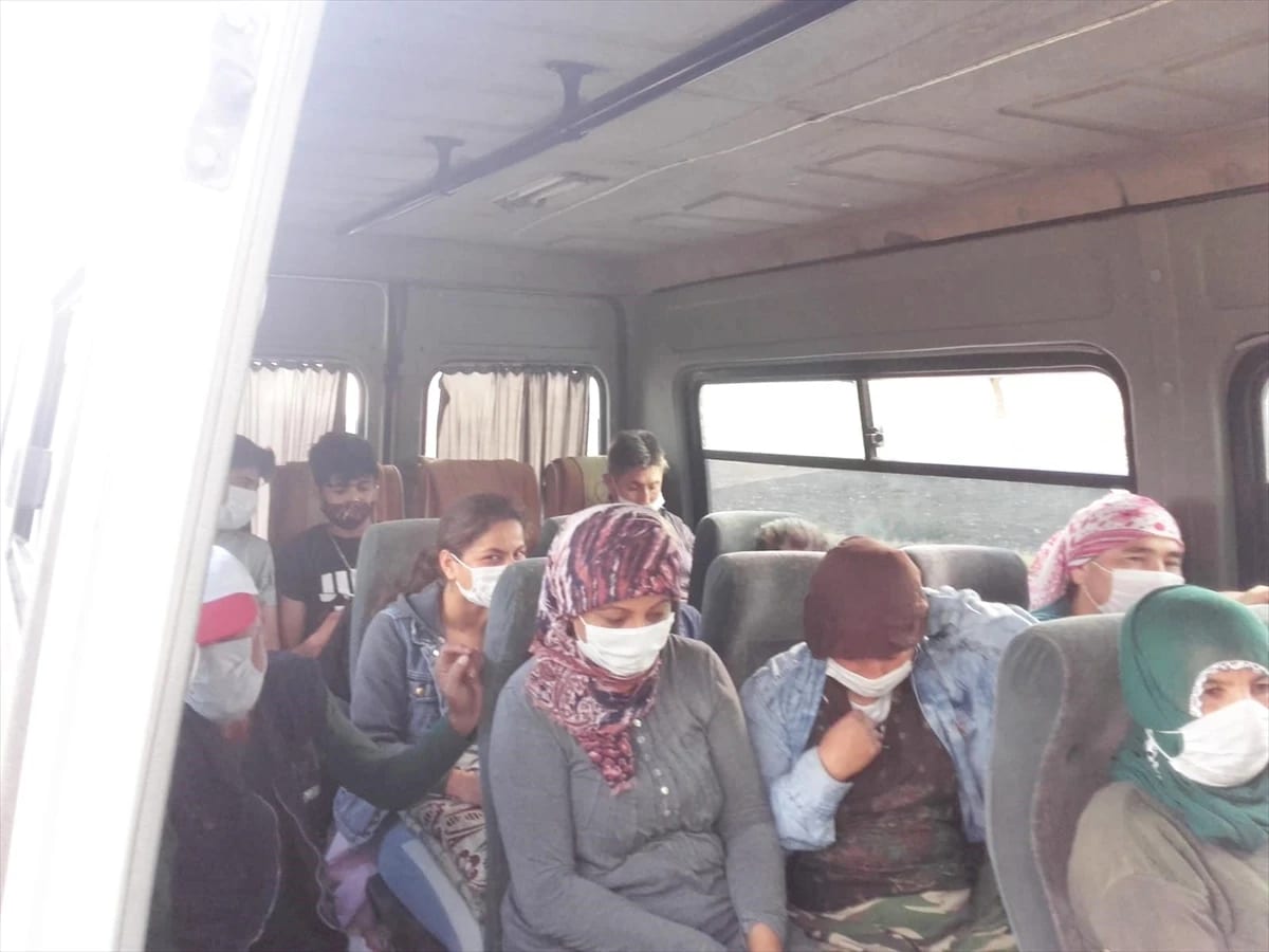 Afyonkarahisar’da Kovid-19 tedbirlerini ihlal eden minibüs sürücüsüne ceza