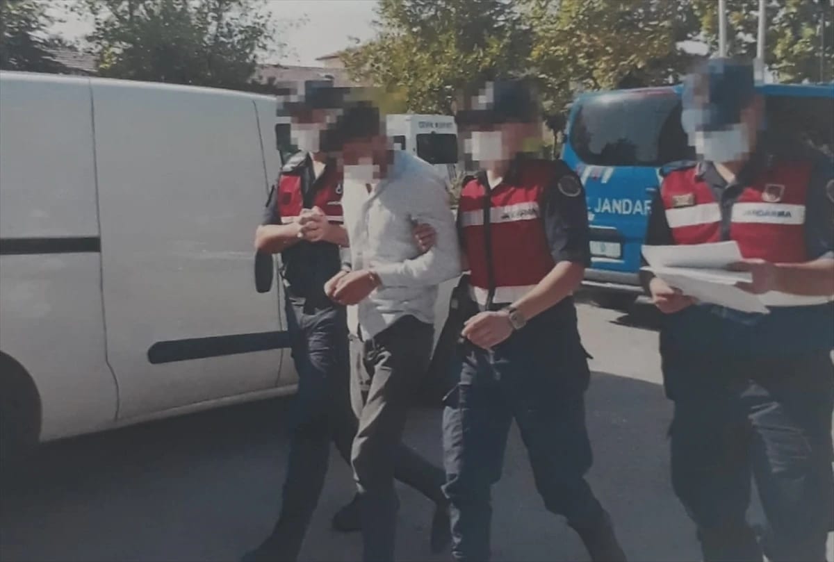 Boşanma aşamasındaki eşinden 1 saatliğine aldığı bebeğini kaçıran baba yakalandı