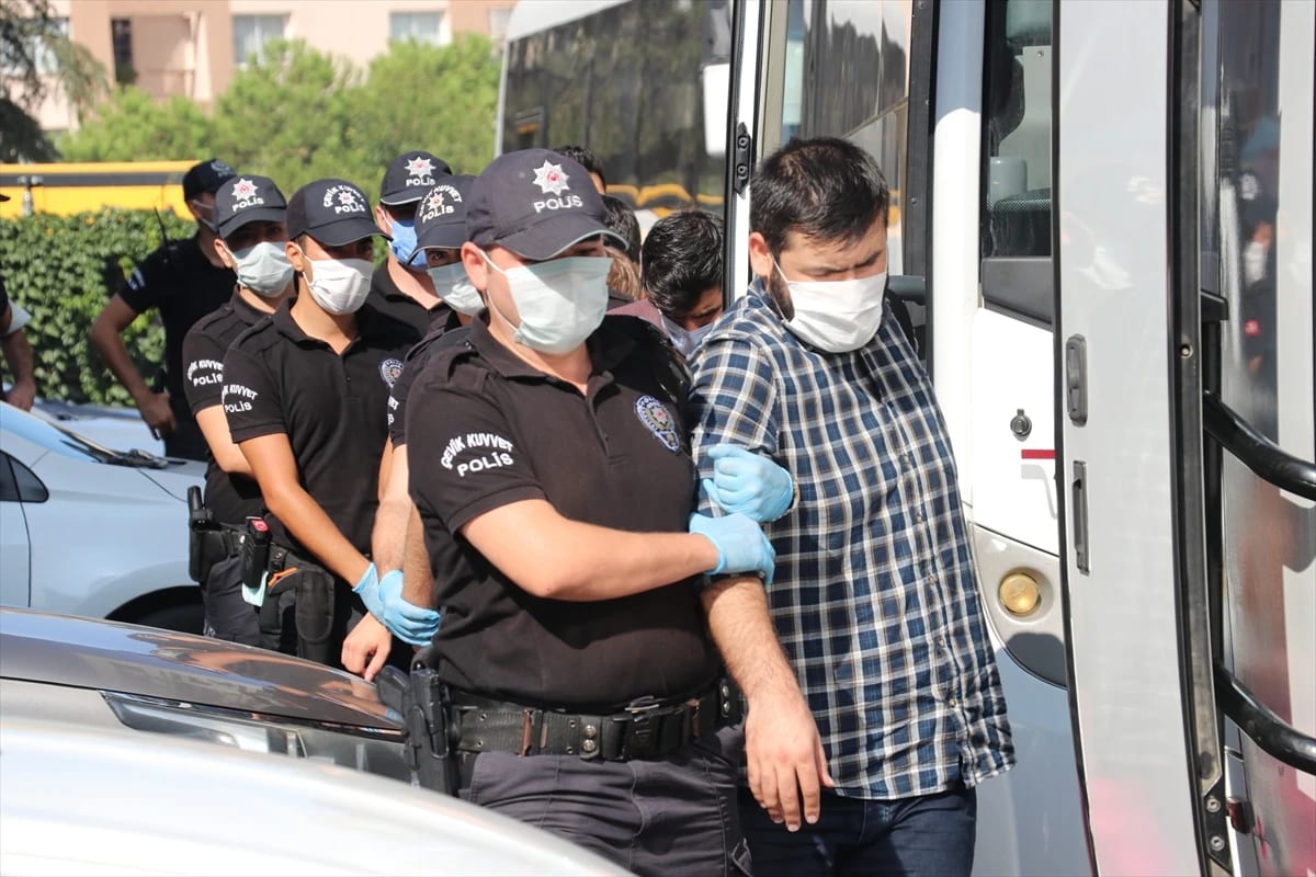 FETÖ’nün avukat yapılanmasına yönelik operasyonda 15 tutuklama