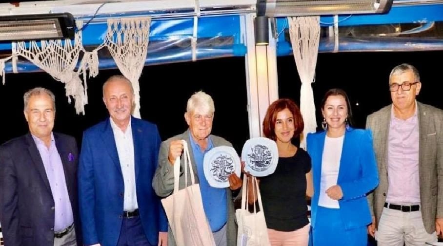 Başkan Atabay muhtarlarla yemekte bir araya geldi