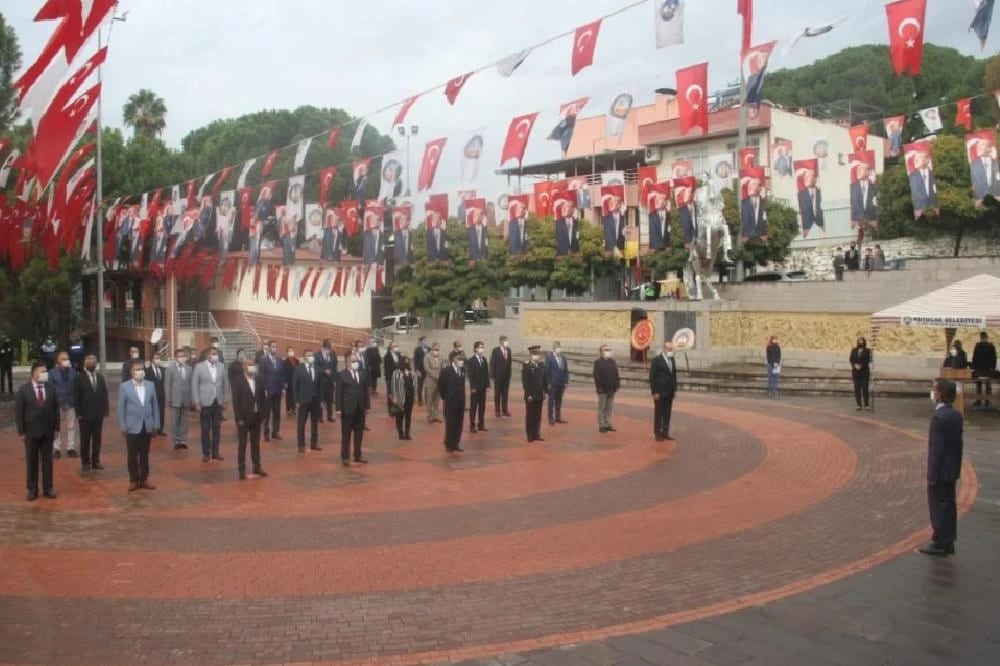 Kuyucak’ta 29 Ekim Cumhuriyet Bayramı kutlandı