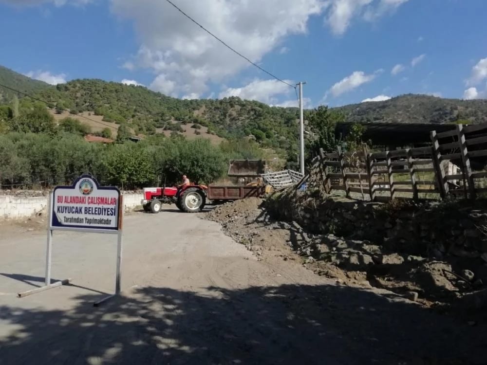 Kuyucak’ta sonbahar temizliği yapılıyor