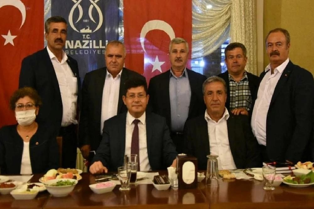 Nazilli Belediye Başkanı Özcan muhtarlarla yemekte buluştu