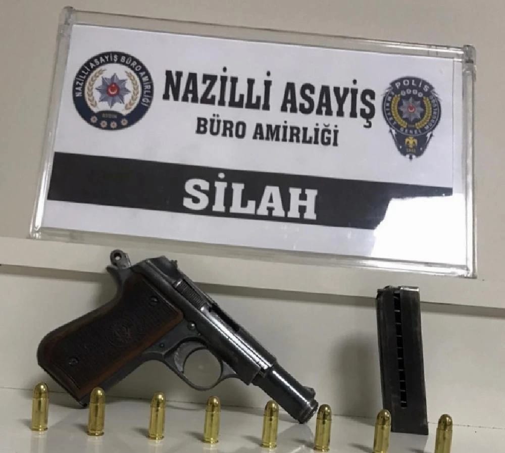 Nazilli’deki operasyonda 4 adet tabanca ele geçirildi