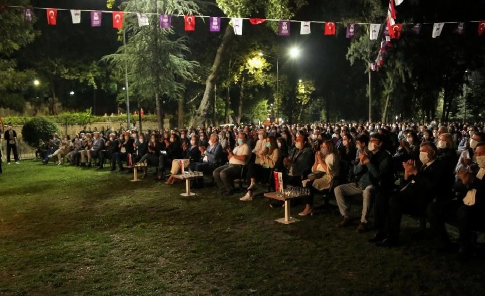 Pınarbaşı’nda tiyatro şöleni devam ediyor