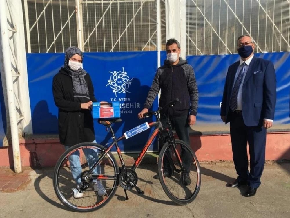 Büyükşehir Belediyesi’nin 10 Kasım Şiir Yarışması sonuçlandı