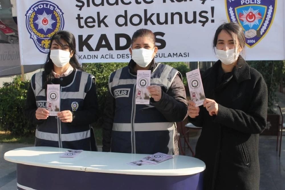KADES uygulaması Aydınlı kadınlara tanıtıldı