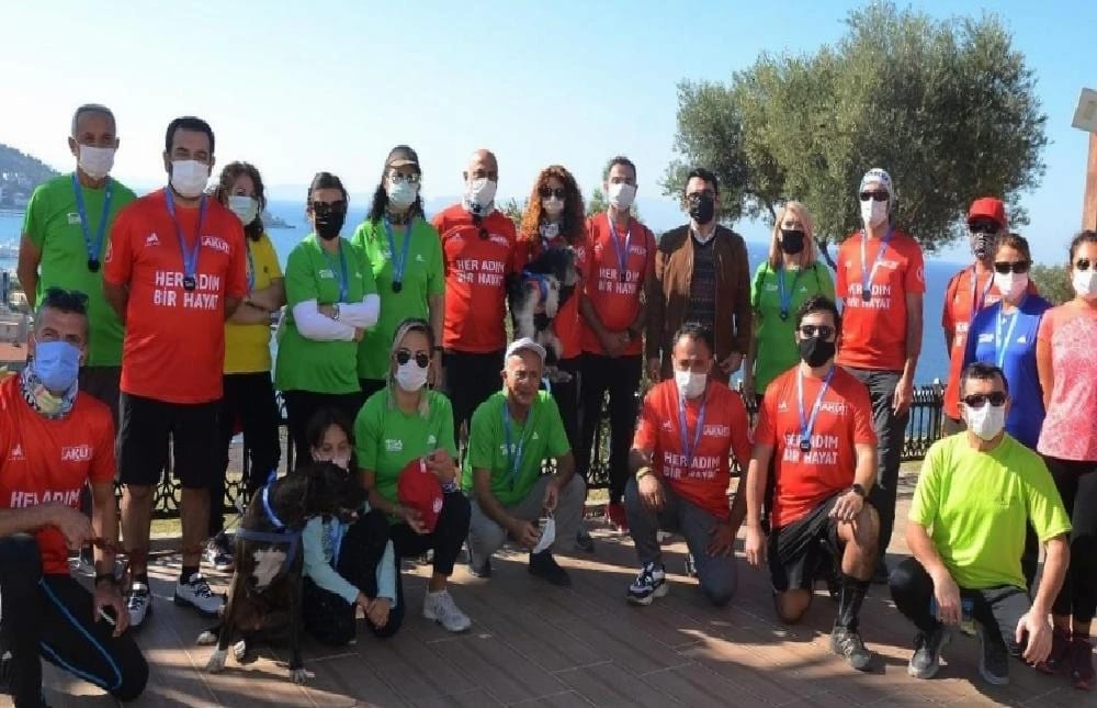 Kuşadası Belediyesi’nden İstanbul Maratonu’na destek