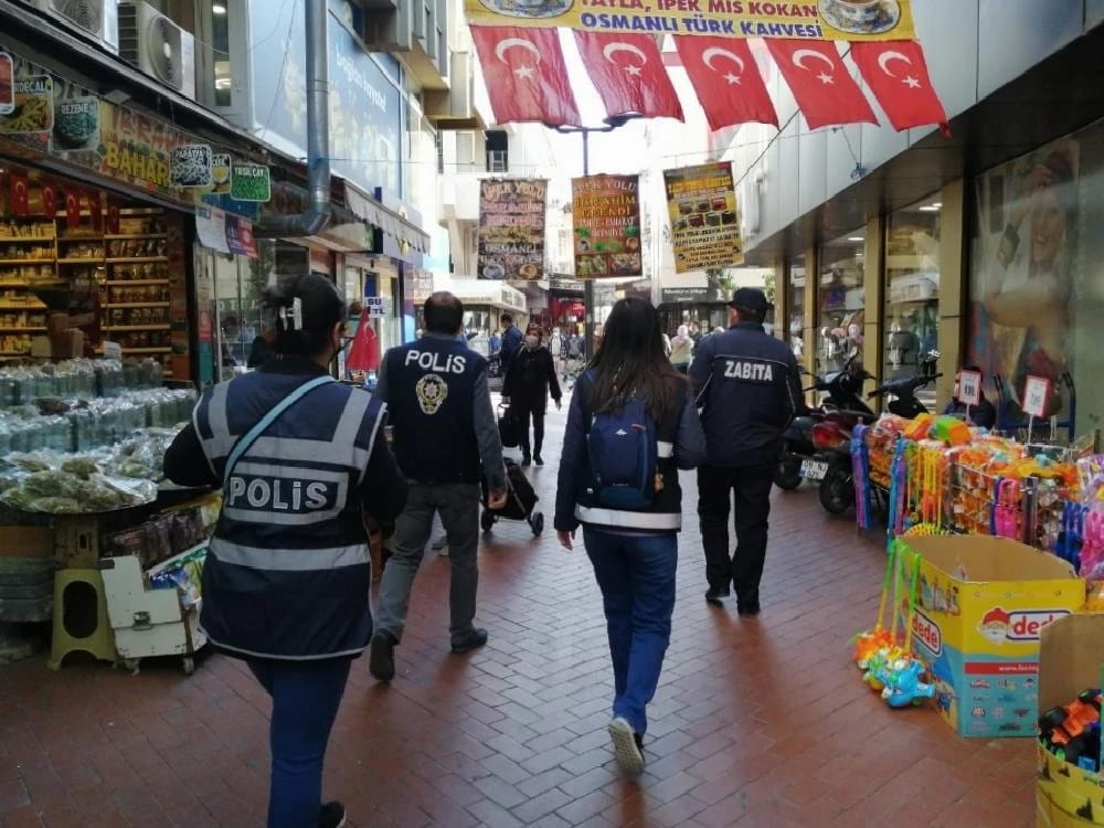 Nazilli’de Kovid-19 denetimleri devam ediyor