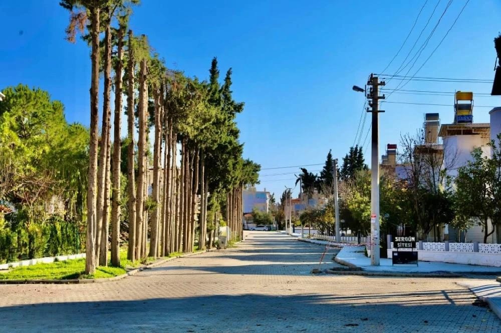Didim’de yol yapım çalışmaları devam ediyor