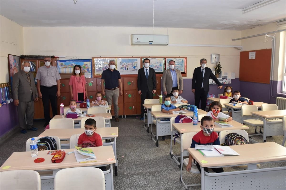 Germencik Kaymakamı Işık ve Belediye Başkanı Öndeş’ten öğrencilere ziyaret