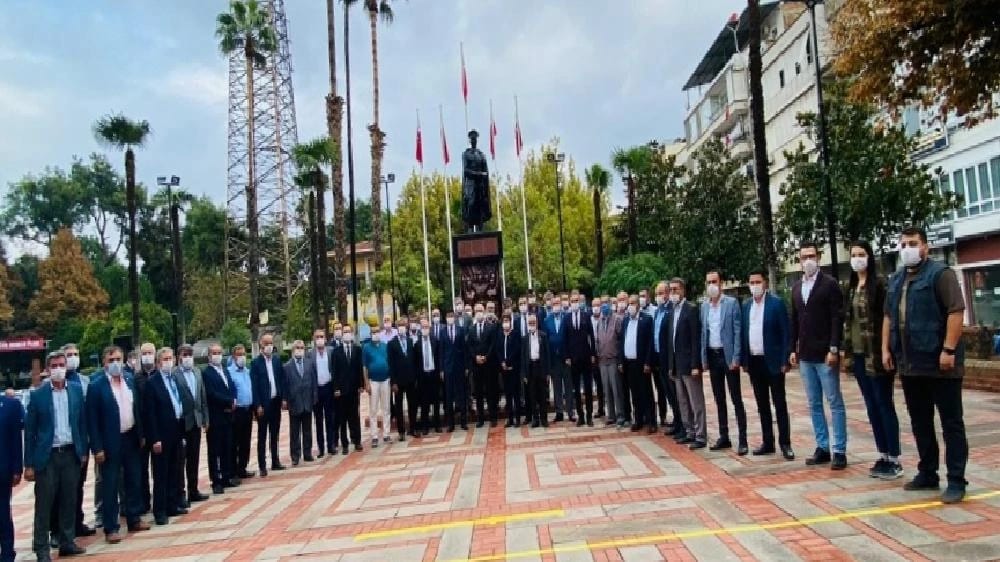 Başkan Özcan; “Demokrasimizin temel taşlarından biri de muhtarlarımızdır”