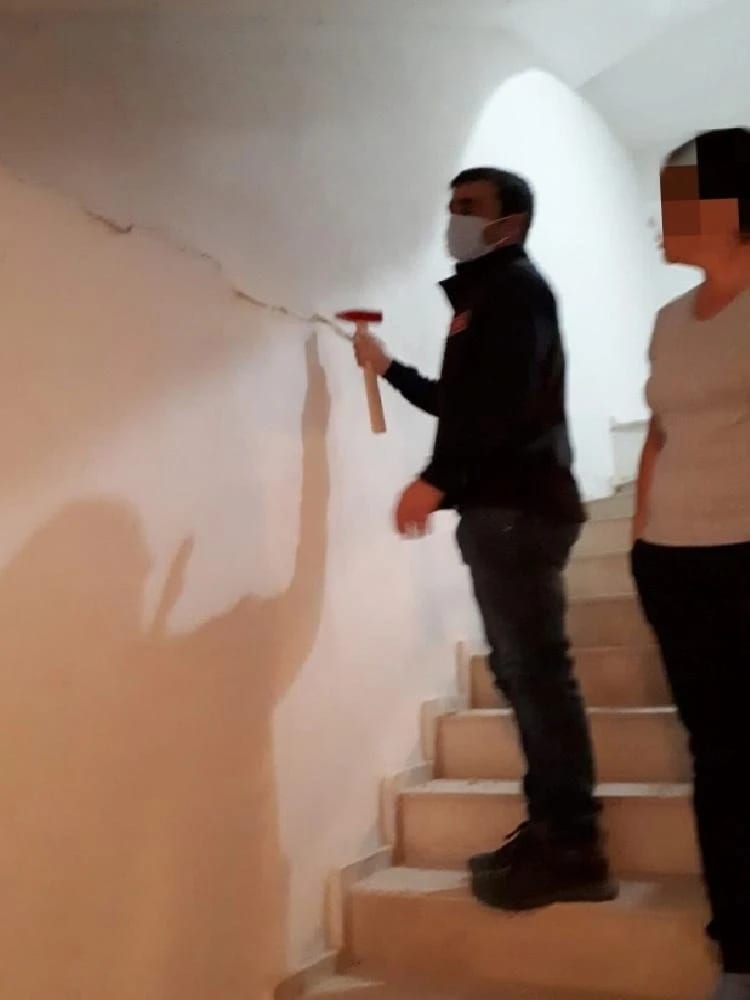 Kuşadası’nda ağır hasarlı bina sayısı 82’ye yükseldi