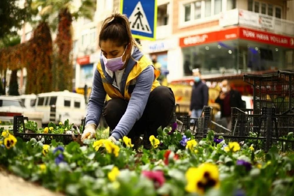 Büyükşehir peyzaj çalışmalarına devam ediyor