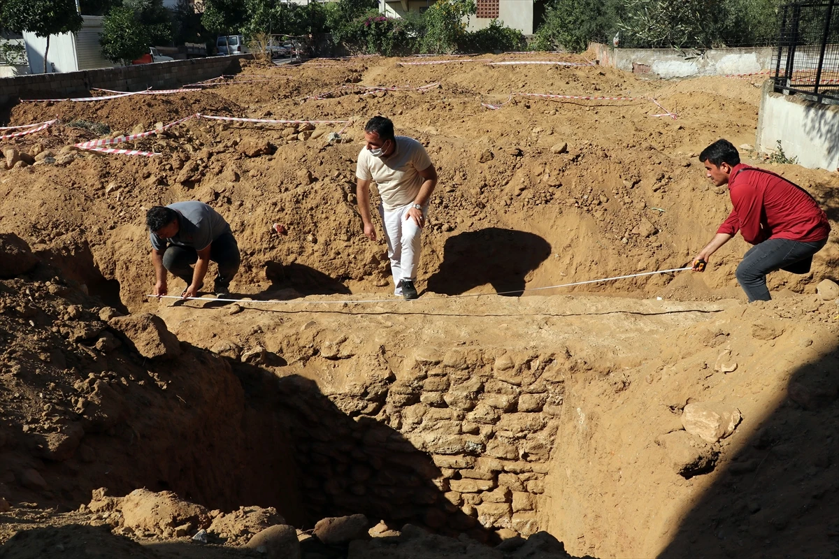 Aydın’da inşaat kazısı çalışmalarında 1600 yıllık sur duvarı bulundu