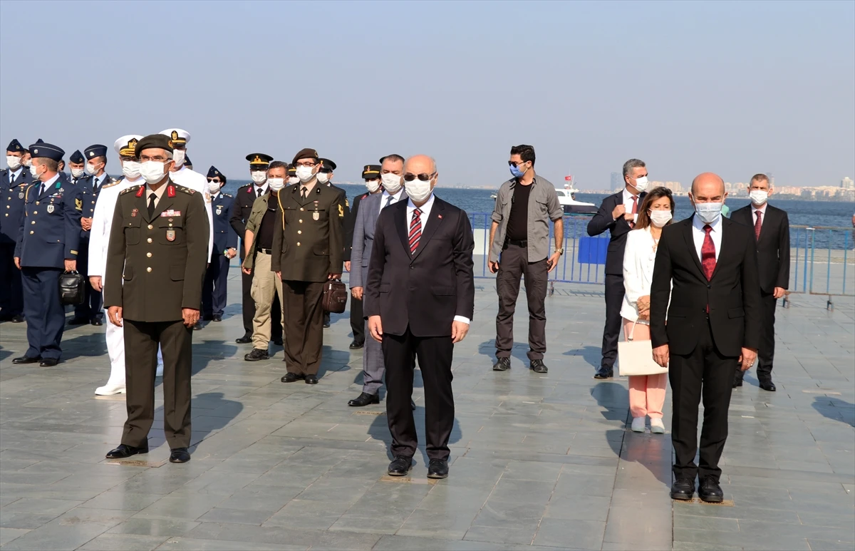 İzmir’de 19 Eylül Gaziler Günü nedeniyle tören düzenlendi