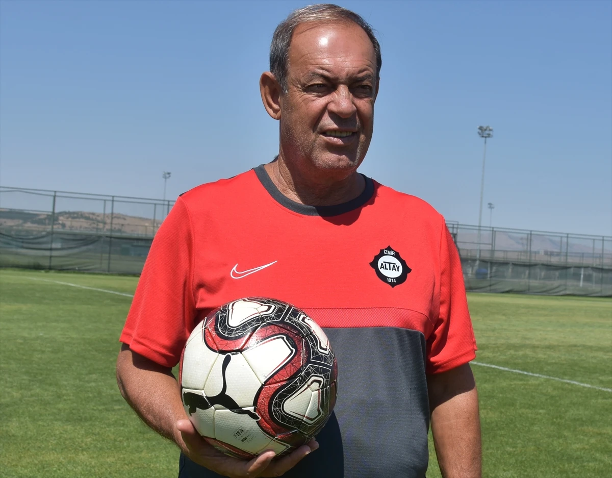 Altay Teknik Direktörü Yücel İldiz: “Çok zorlu bir lig maratonu olacak”