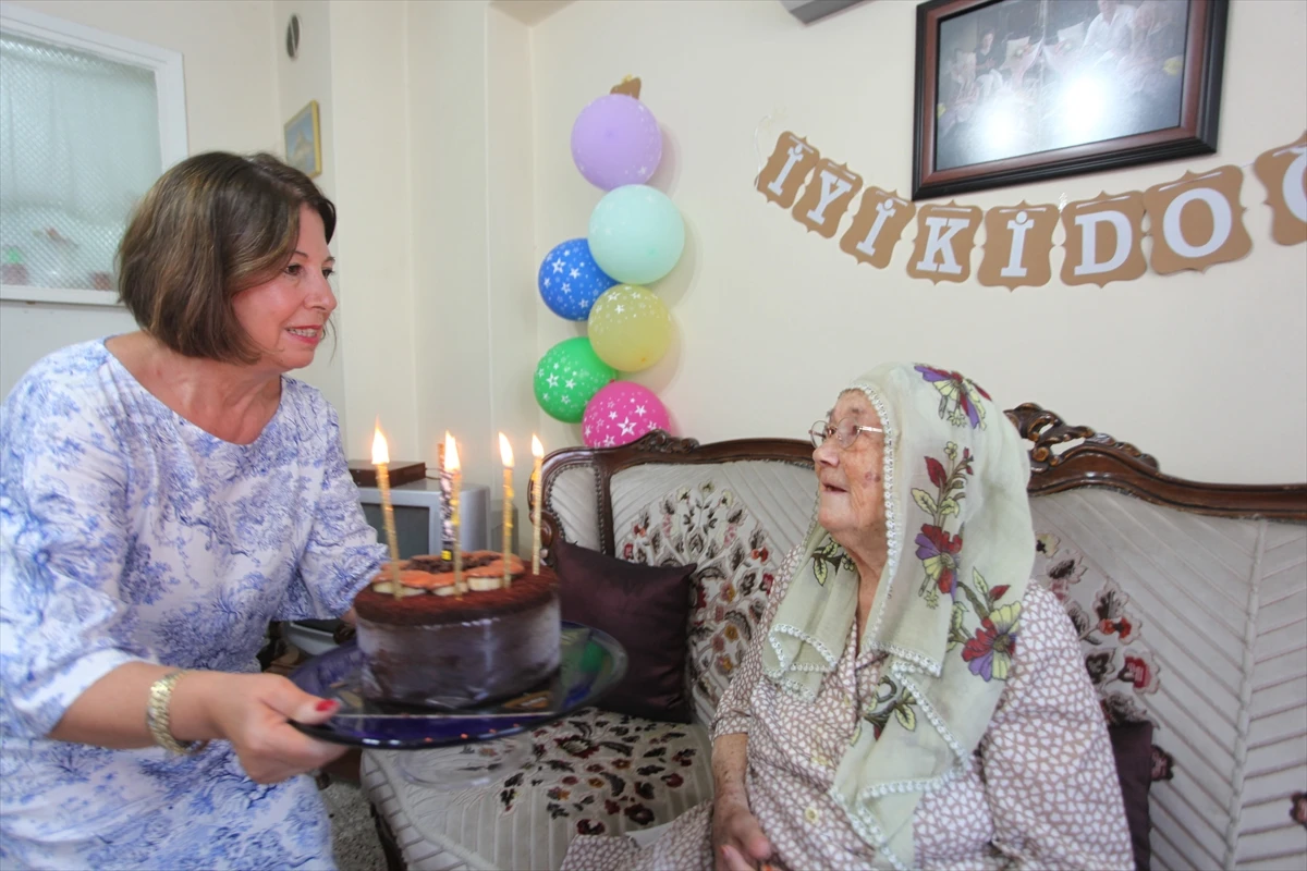 Söke’li Melike nine, 100. yaşını kutladı