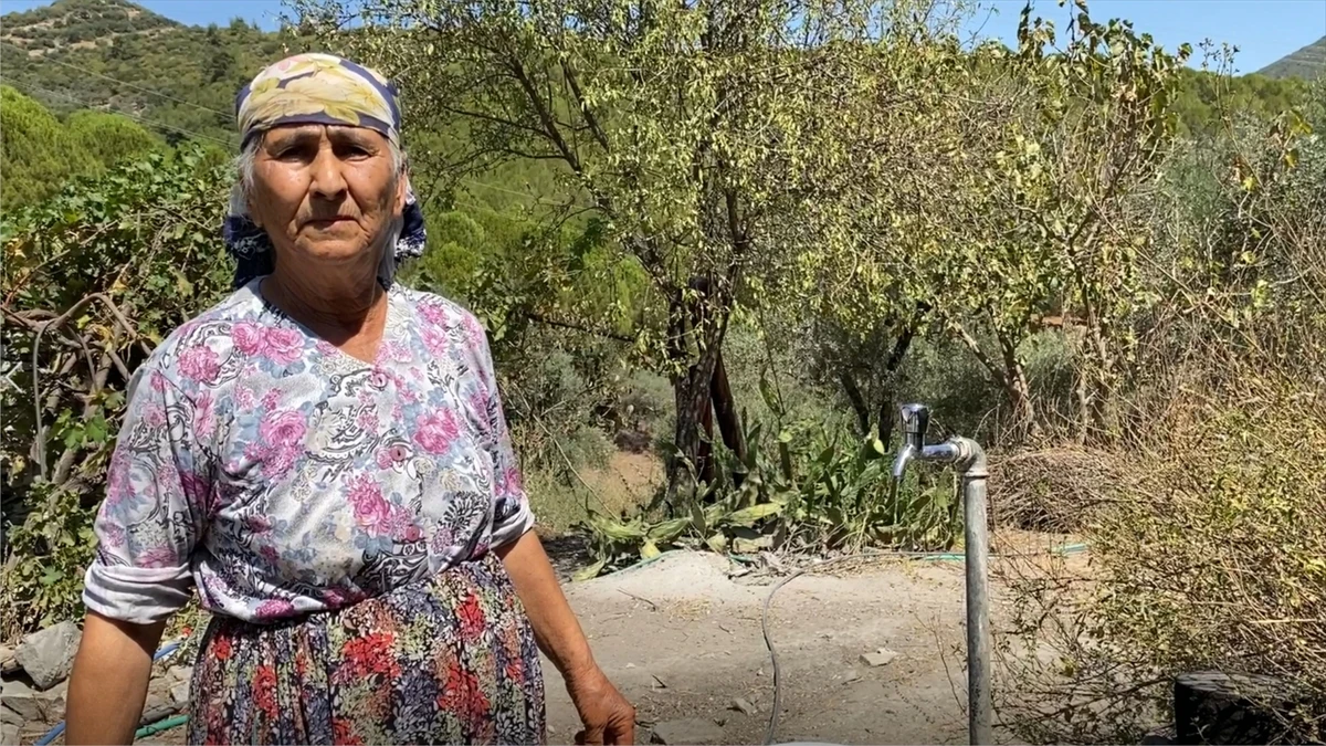 İzmir Tire’de mahallelilerden su kesintisi tepkisi