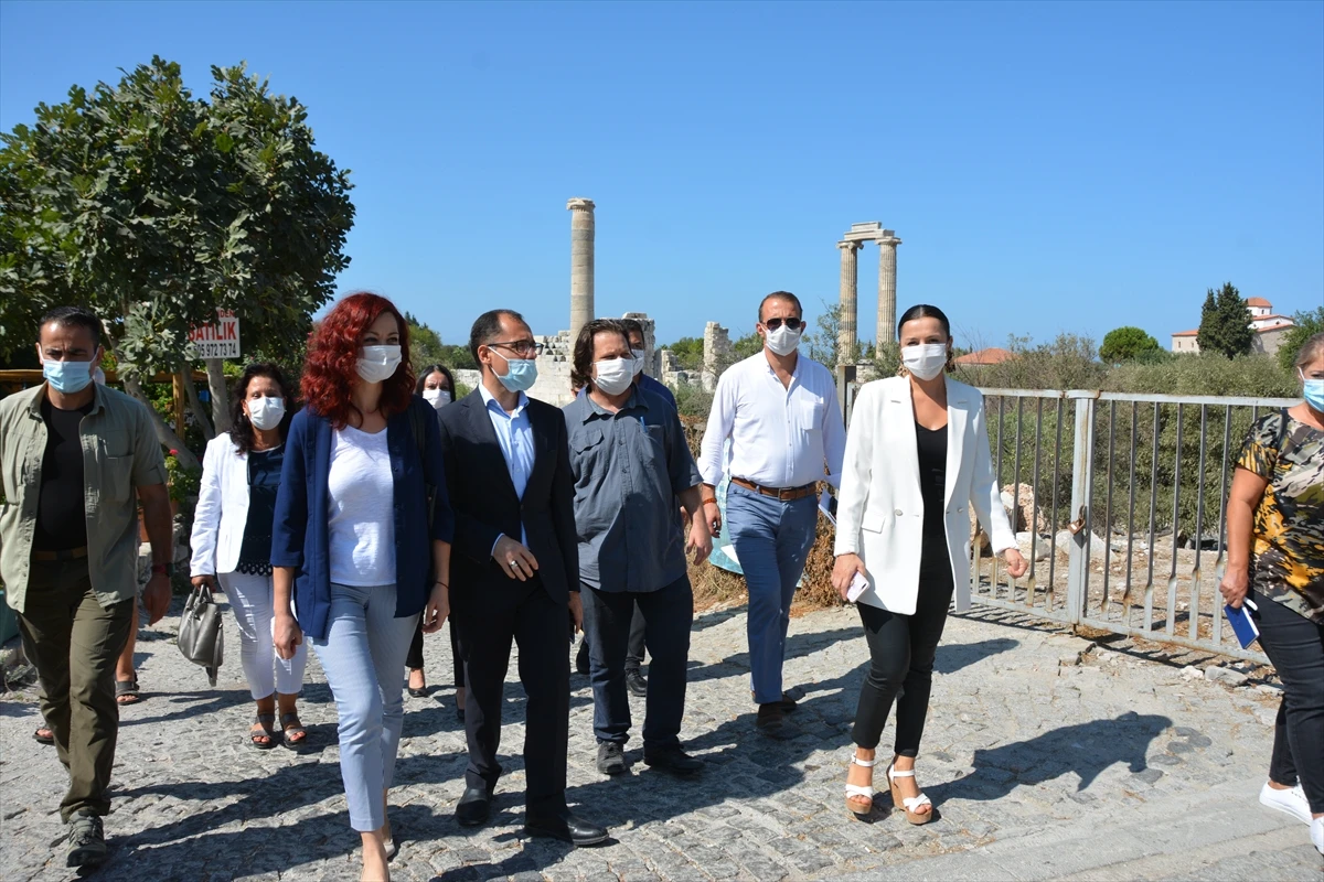 Giritli akademisyenler “Yoran Mübadele Anı ve Kültür Evi”ni gezdi
