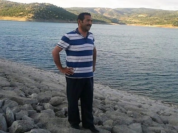 Uzaktan eğitim veren Aziz öğretmen kalp krizi geçirerek hayatını kaybetti