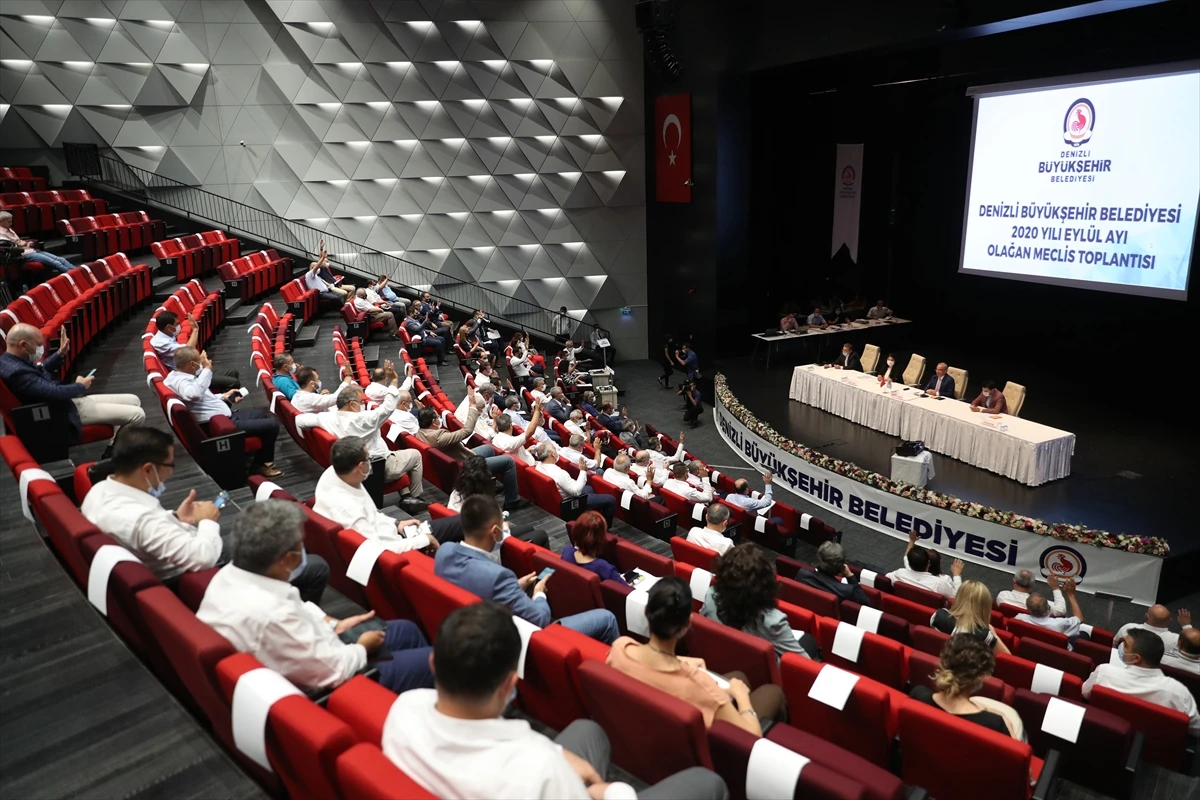 Denizli’de yeni stadın yeri belediye meclisince kabul edildi