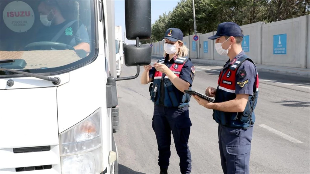 İzmir’de Kovid-19 tedbirlerine uymayanlara verilen ceza tutarı toplamda 231 bin lirayı geçti