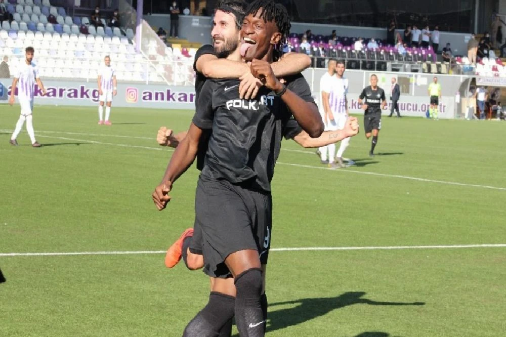 Altay, transferde bu yaz 20 futbolcuya imza attırdı