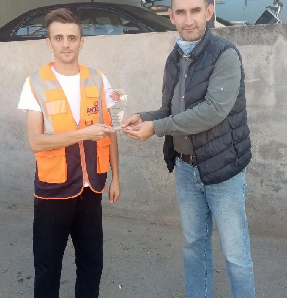 ANDA’dan İhlas Haber Ajansı’na plaket