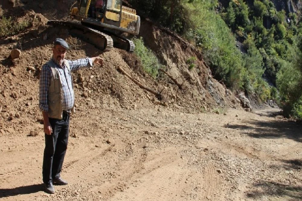 Aşağı Kayacık Muhtarı Yaşar’dan Çerçioğlu’na yol teşekkürü