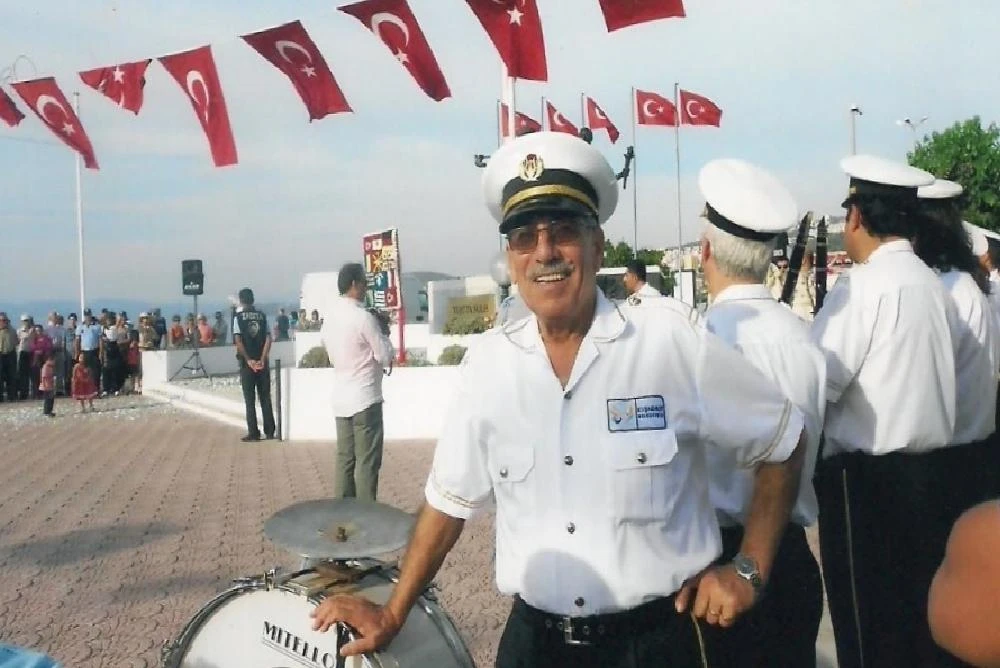 Bandoda davul çalarak geçen 48 yıl