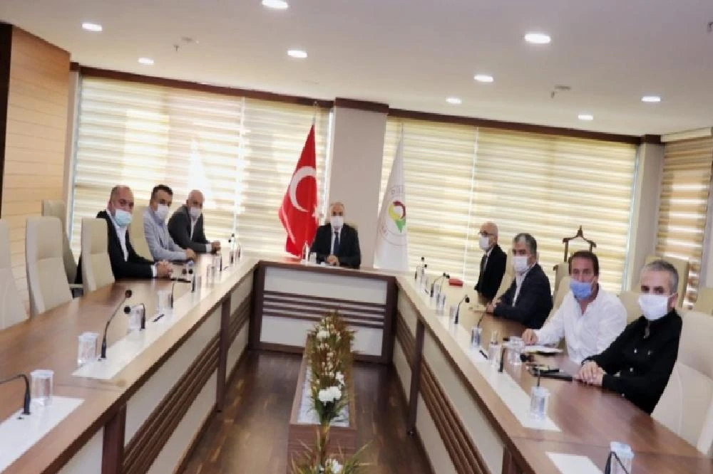 Düzce Belediye Başkanı Özlü: “Düzcespor için kalıcı bir çözüm üretmek gerekiyor”