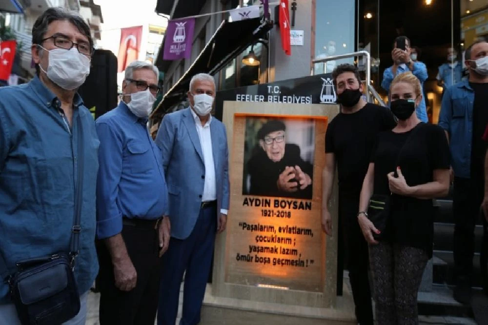 Efeler Belediyesi maske kullanımına dikkat çekti